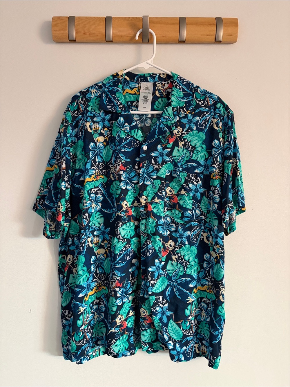 Men's Mickey and Donald Hawaiian Short-Sleeve Button-Up Shirt